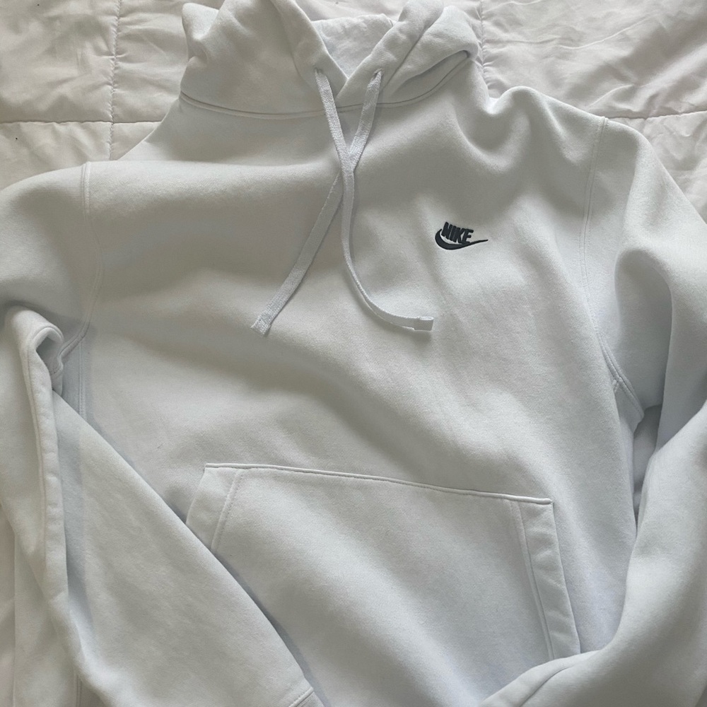 white nike hoodie